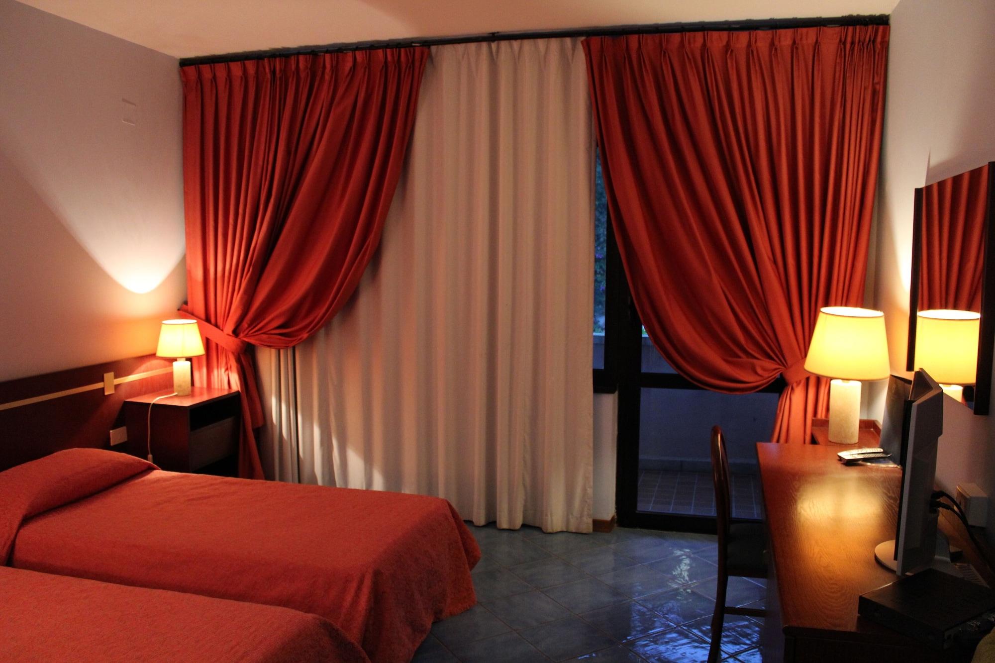 Hotel Puntaquattroventi 4*