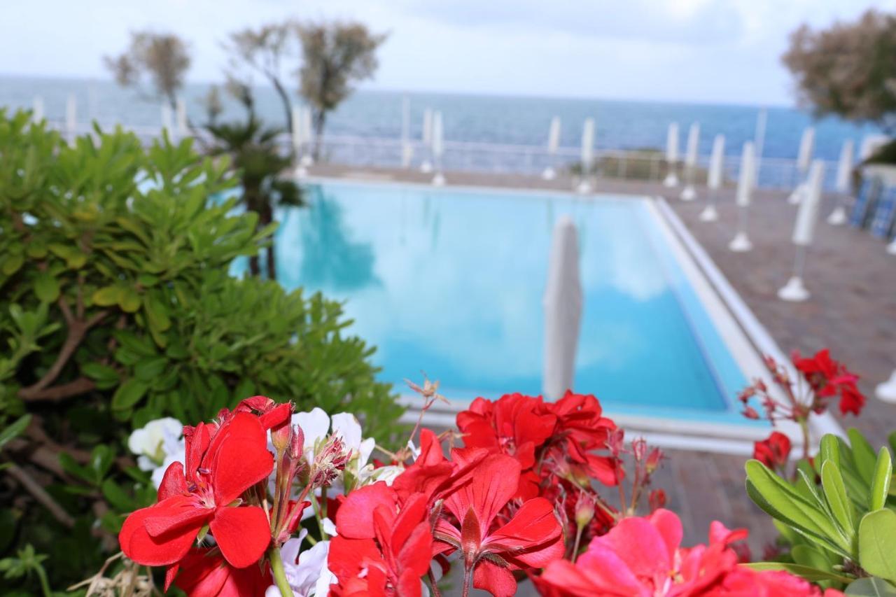 Puntaquattroventi Hotel